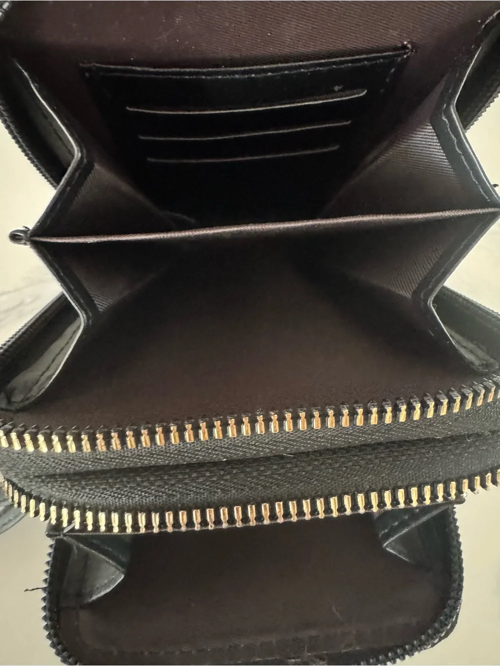Elegant Black Crossbody Bag with Gold Accents - Minimalist Carry